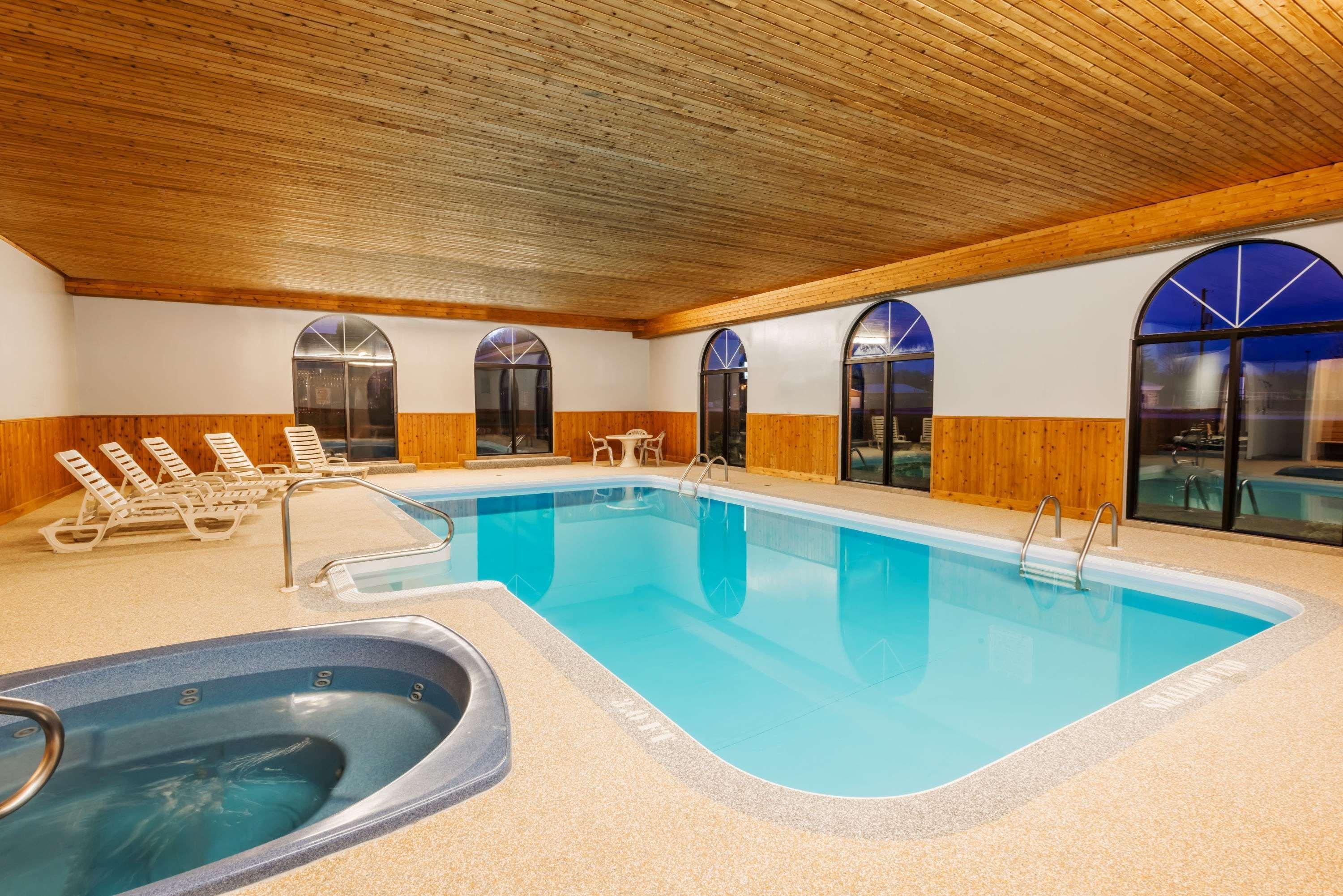 Super 8 By Wyndham Port Elgin Hotel Exterior foto