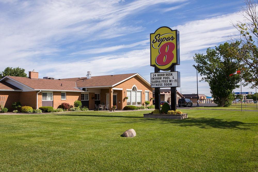 Super 8 By Wyndham Port Elgin Hotel Exterior foto